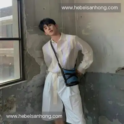 伏炼泰